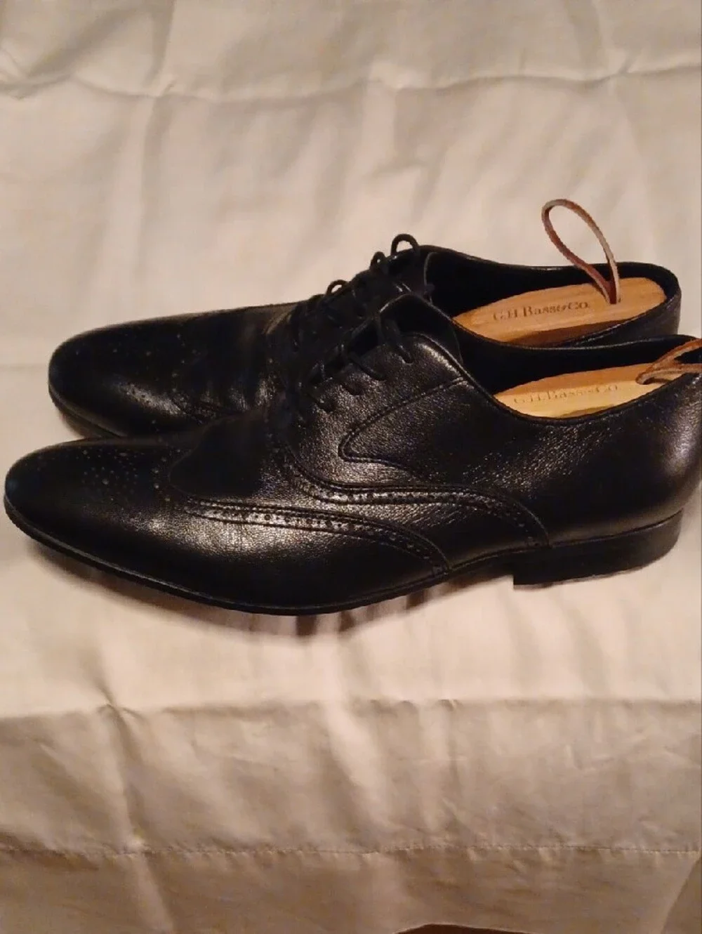 Kenneth Cole Black Leather Brogue Derby Oxfords